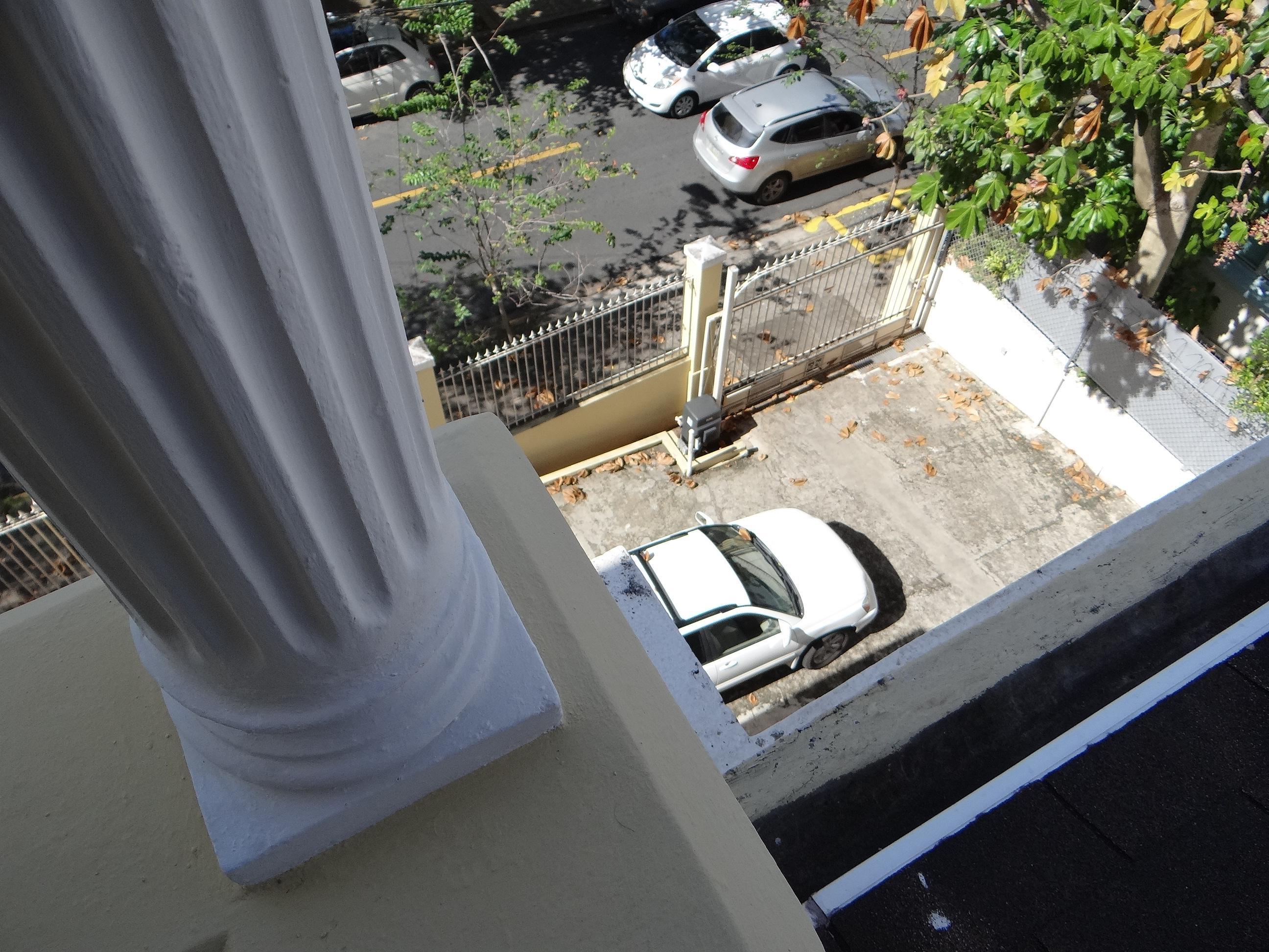 Casa La Giralda - Avenida Miramar, esquina calle Marti 651 - San Juan (Miramar) - 2014 00013